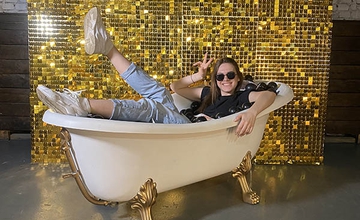 Фотозеркало и пайетки