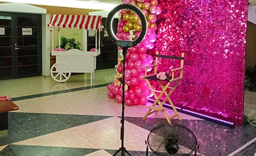 Фотосессия на 8 марта с пайетками