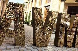 Напольные буквы с пайетками (кв.м)