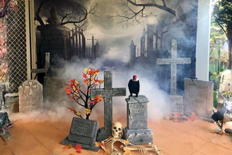 Фотозона Кладбище