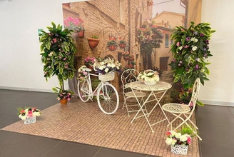 Фотозона французский дворик