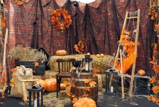 Фотозона Хэллоуин осенняя