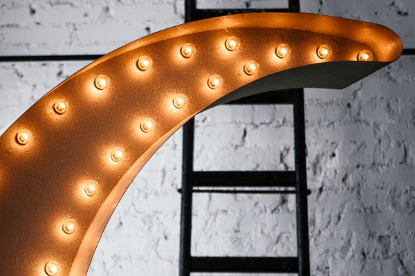 Фотозона Арт — объект Луна