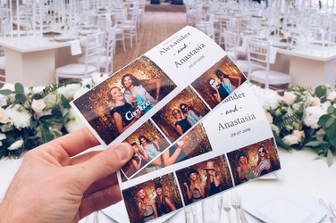 Примеры брендирования фотобудки Зенит: