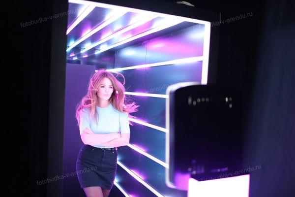 Фотозона Неоновый тоннель