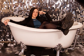 Фотозона ванна с шариками