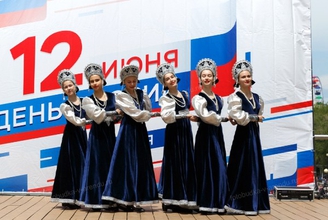 Фотозона Press wall на день Государственного флага Российской Федерации