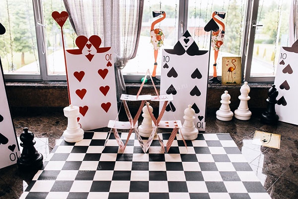 Фотозона «Гигантские шахматы»