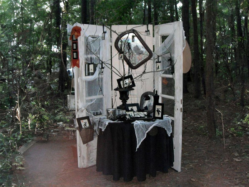 Фотозона Логово ведьмы