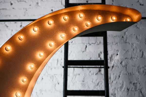 Фотозона Арт — объект Луна